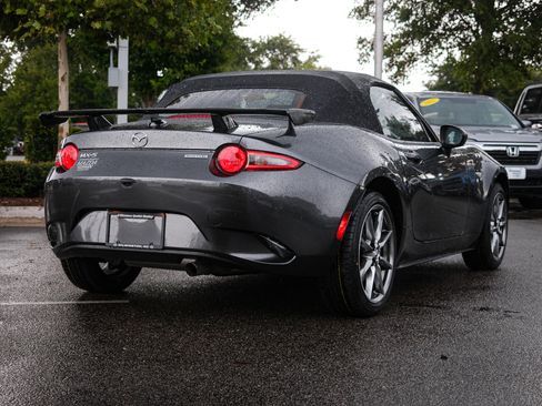 Used 2022 MAZDA MX-5 Miata Grand Touring RWD image 10