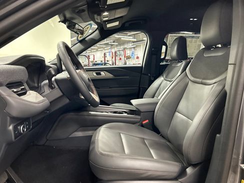 New 2027 Ford Explorer Active w/ Active Comfort Package AWD/4WD image 10