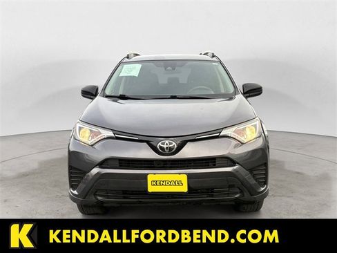 Used 2018 Toyota RAV4 LE image 8