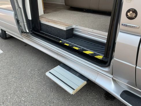 Used 2013 Mercedes-Benz Sprinter 3500 image 21