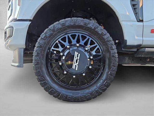 Certified 2025 Ford F350 Platinum AWD/4WD image 26