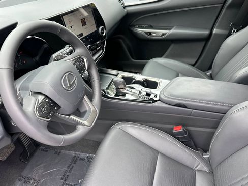 Certified 2026 Lexus NX 350 AWD w/ Accessory Package (Z1) image 4