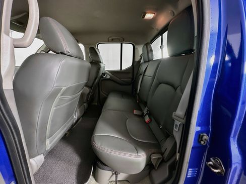 Used 2014 Nissan Frontier SV AWD/4WD image 25
