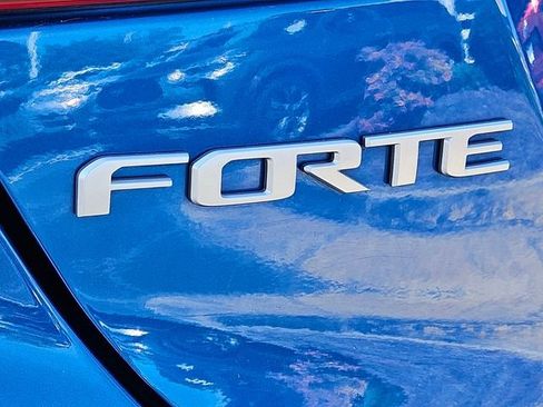 Used 2023 Kia Forte GT-Line w/ GT-Line Premium Package FWD image 14