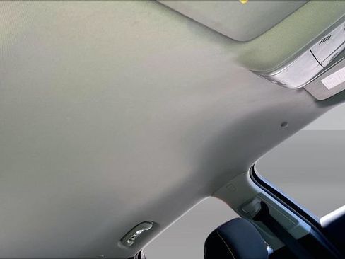 Used 2025 Chevrolet Blazer LT AWD/4WD image 22