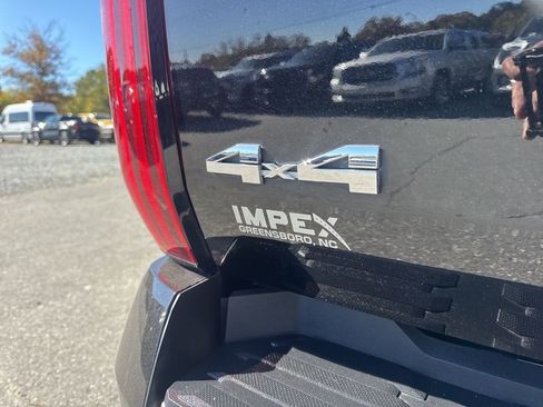 Used 2023 Toyota Tundra Limited image 33