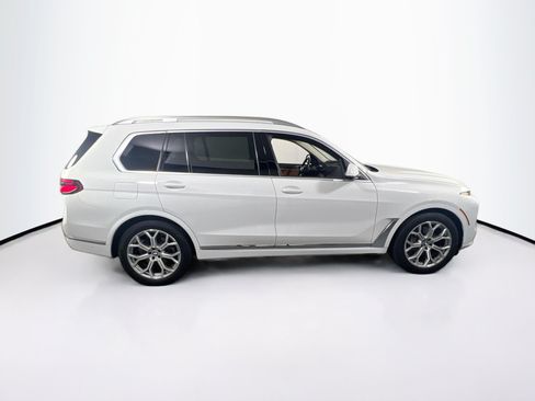 Used 2023 BMW X7 xDrive40i w/ Premium Package AWD/4WD image 4