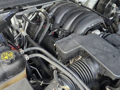 Used 2016 Chevrolet Suburban LTZ AWD/4WD image 21