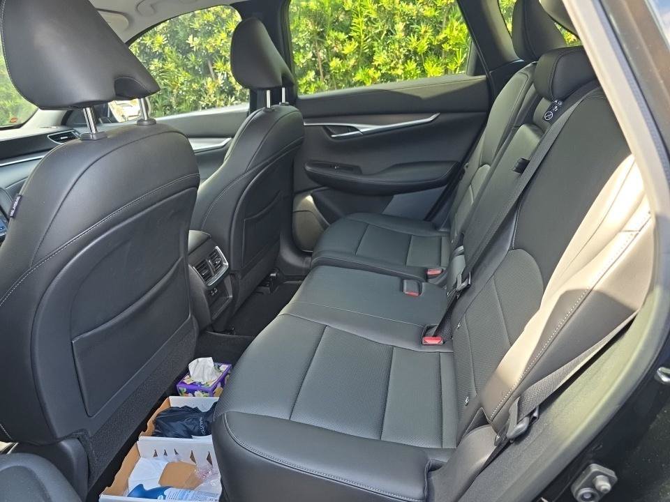 Certified 2023 INFINITI QX50 Luxe FWD image 6
