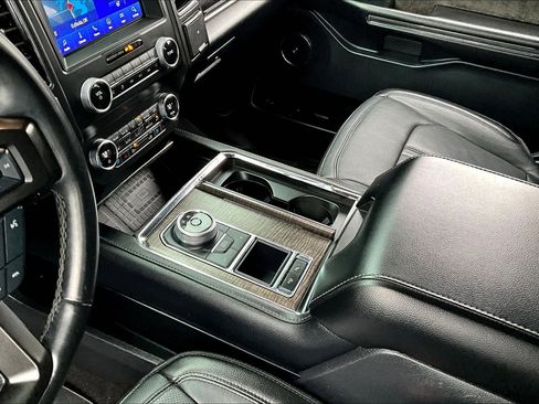Used 2020 Ford Expedition Limited w/ Special Edition Package image 14