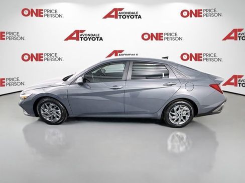 Used 2024 Hyundai Elantra SEL image 4