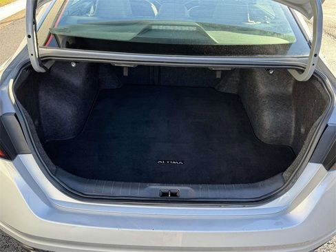 Used 2023 Nissan Altima 2.5 SR image 15