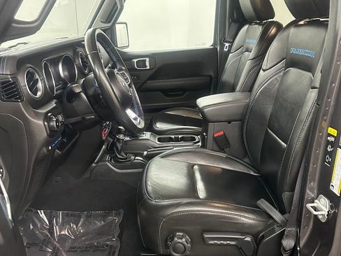 Used 2022 Jeep Wrangler Unlimited Rubicon 4xe w/ Steel Bumper Group image 11