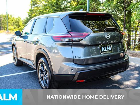 Used 2025 Nissan Rogue SV FWD image 5