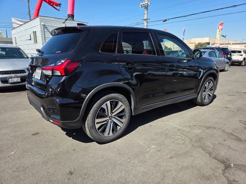 Used 2024 Mitsubishi Outlander Sport AWD image 3