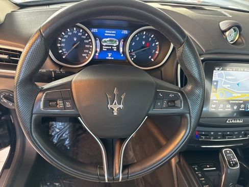 Used 2020 Maserati Ghibli image 13