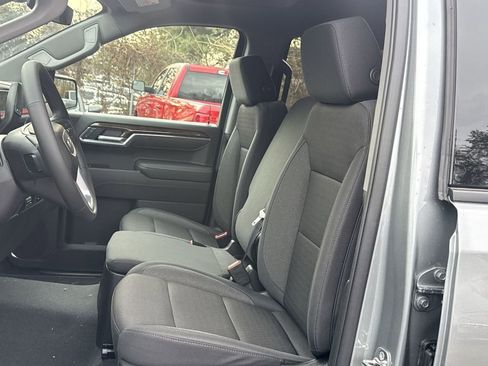 New 2026 GMC Sierra 1500 Elevation image 13