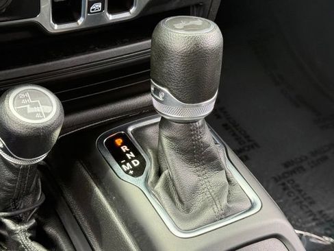 Used 2022 Jeep Wrangler Unlimited Sport AWD/4WD image 30