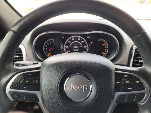 Used 2019 Jeep Grand Cherokee Altitude RWD image 20