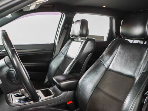 Used 2022 Jeep Grand Cherokee Laredo X RWD image 23