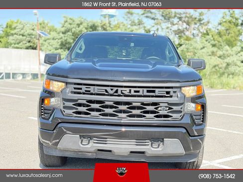 Used 2022 Chevrolet Silverado 1500 Custom RWD image 3
