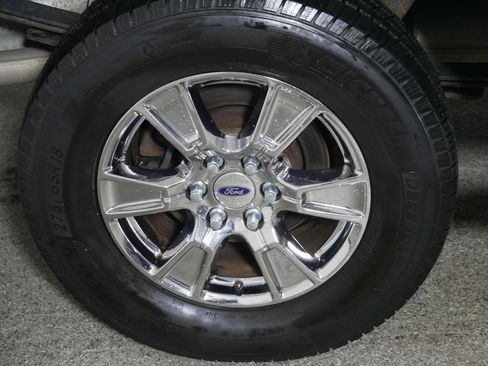 Used 2014 Ford F150 XLT image 15