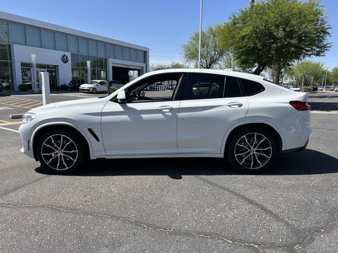Used 2019 BMW X4 xDrive30i w/ M Sport Package AWD/4WD image 2