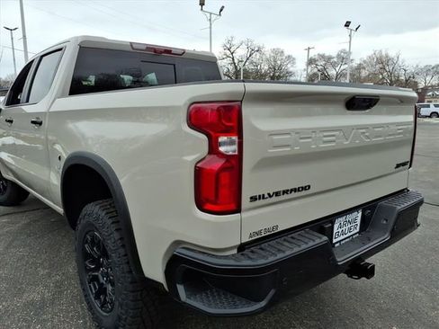 New 2026 Chevrolet Silverado 1500 ZR2 w/ Dark Appearance Package image 27