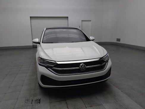 Used 2024 Volkswagen Jetta SE w/ Panoramic Sunroof Package image 14