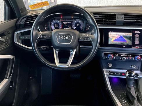 Used 2021 Audi Q3 2.0T Premium Plus w/ Premium Plus Package image 5