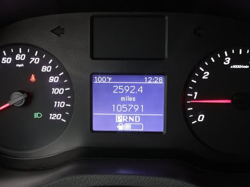 Used 2022 Mercedes-Benz Sprinter 2500 image 17