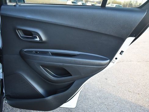 Used 2020 Chevrolet Trax LS w/ Tint and Cruise Package image 35