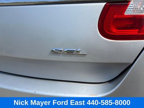 Used 2010 Ford Taurus SEL FWD image 20