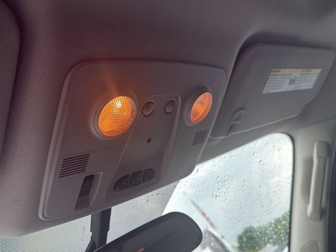 Used 2015 Chevrolet Traverse LT AWD/4WD image 18