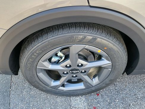 New 2026 Kia K4 LXS image 7