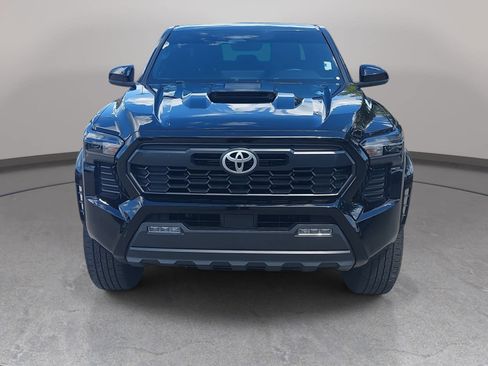 Used 2024 Toyota Tacoma TRD Sport AWD/4WD image 2