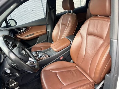 Used 2017 Audi Q7 3.0T Premium Plus w/ Premium Plus Package image 18