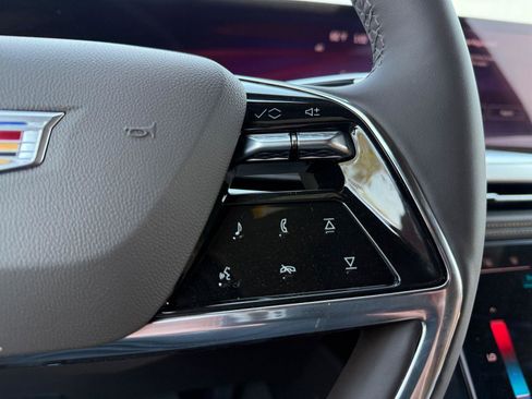 New 2026 Cadillac Escalade Luxury AWD/4WD image 21
