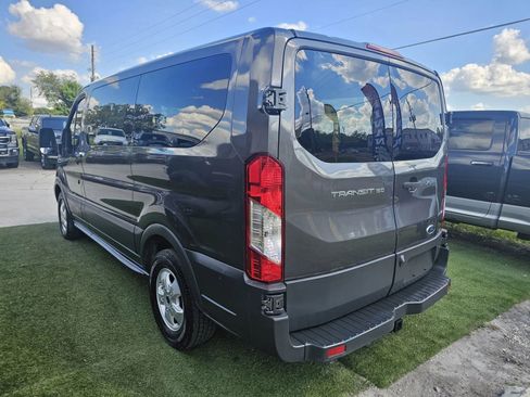 Used 2017 Ford Transit 150 XLT image 5