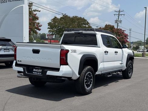 Used 2026 Toyota Tacoma TRD Off-Road w/ TRD Off Road Upgrade Package AWD/4WD image 22