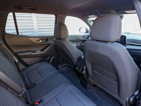 Used 2025 Chevrolet Equinox LT image 17