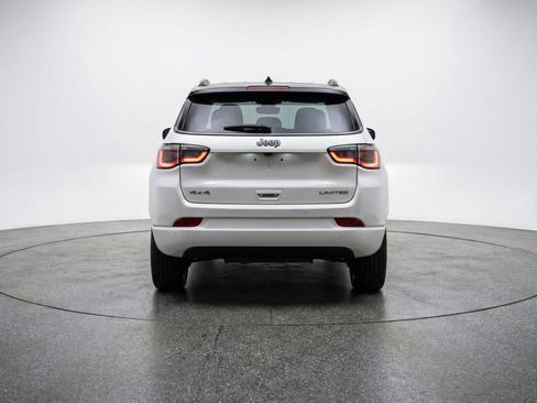 Used 2025 Jeep Compass Limited AWD/4WD image 7