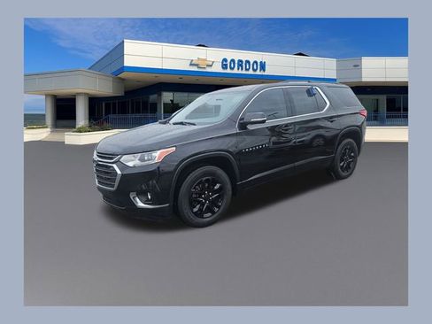 Used 2020 Chevrolet Traverse LT FWD image 1