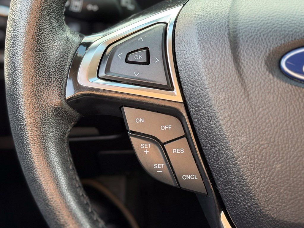 Used 2024 Ford Edge SEL AWD/4WD image 8