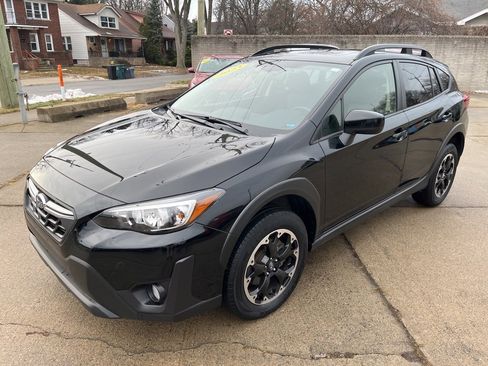Certified 2023 Subaru Crosstrek 2.0i Premium image 1