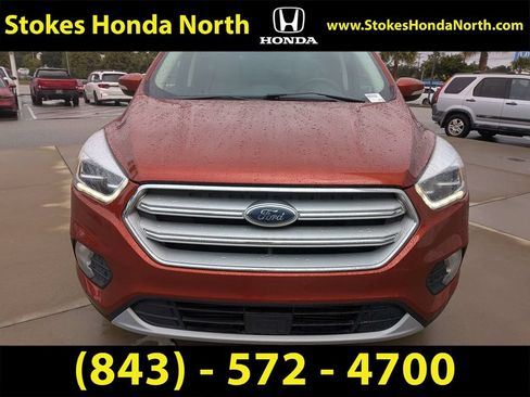 Used 2019 Ford Escape Titanium FWD image 12
