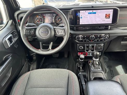 Used 2024 Jeep Wrangler Unlimited Rubicon w/ Safety Group image 10