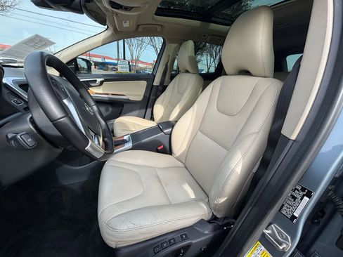 Used 2017 Volvo XC60 T5 Inscription w/ Preferred Option Package image 16