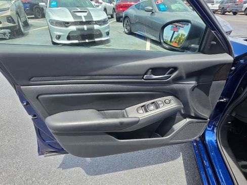 Certified 2024 Nissan Altima 2.5 S FWD image 12