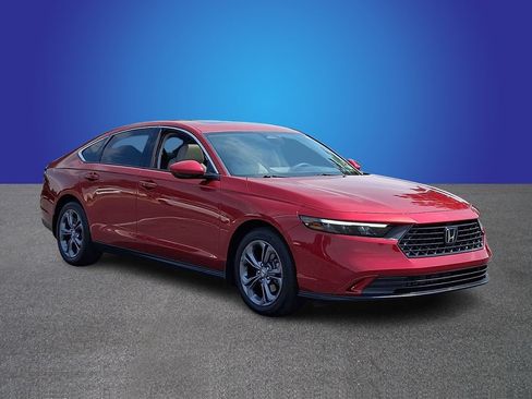 Used 2023 Honda Accord EX image 3